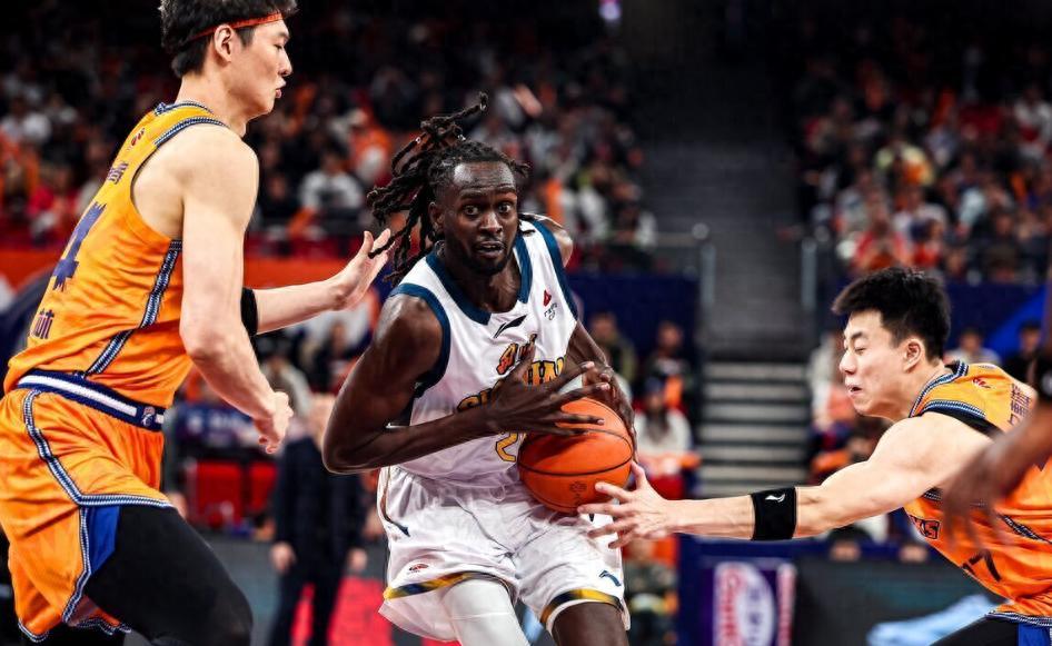 bob半岛体育-CBA彻底乱套了？辽篮苦主连裁两名外援：直接摆烂全华班出战？