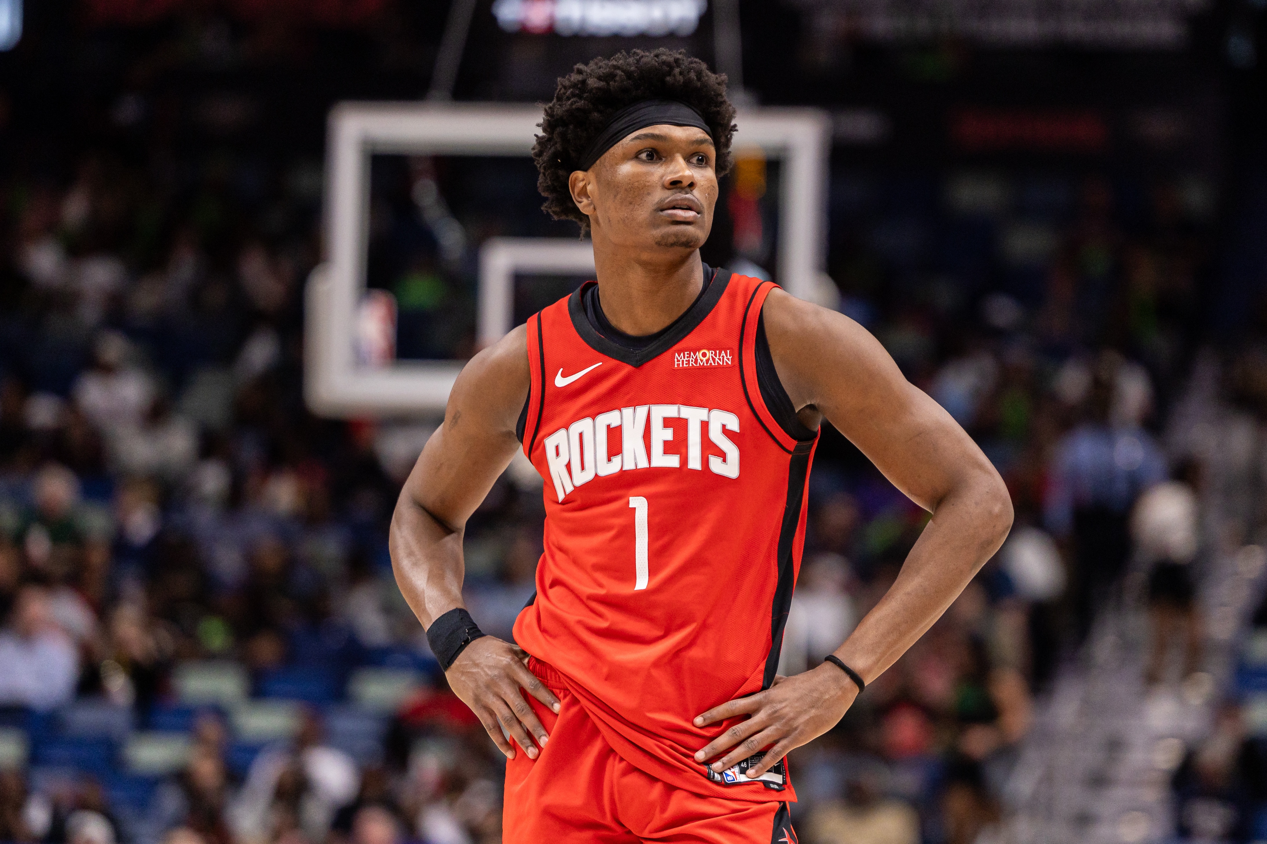 bob半岛体育官方网站-少23次罚球&amp;多21个篮板！火箭21分逆转太阳 肉搏投抢为季后赛托底